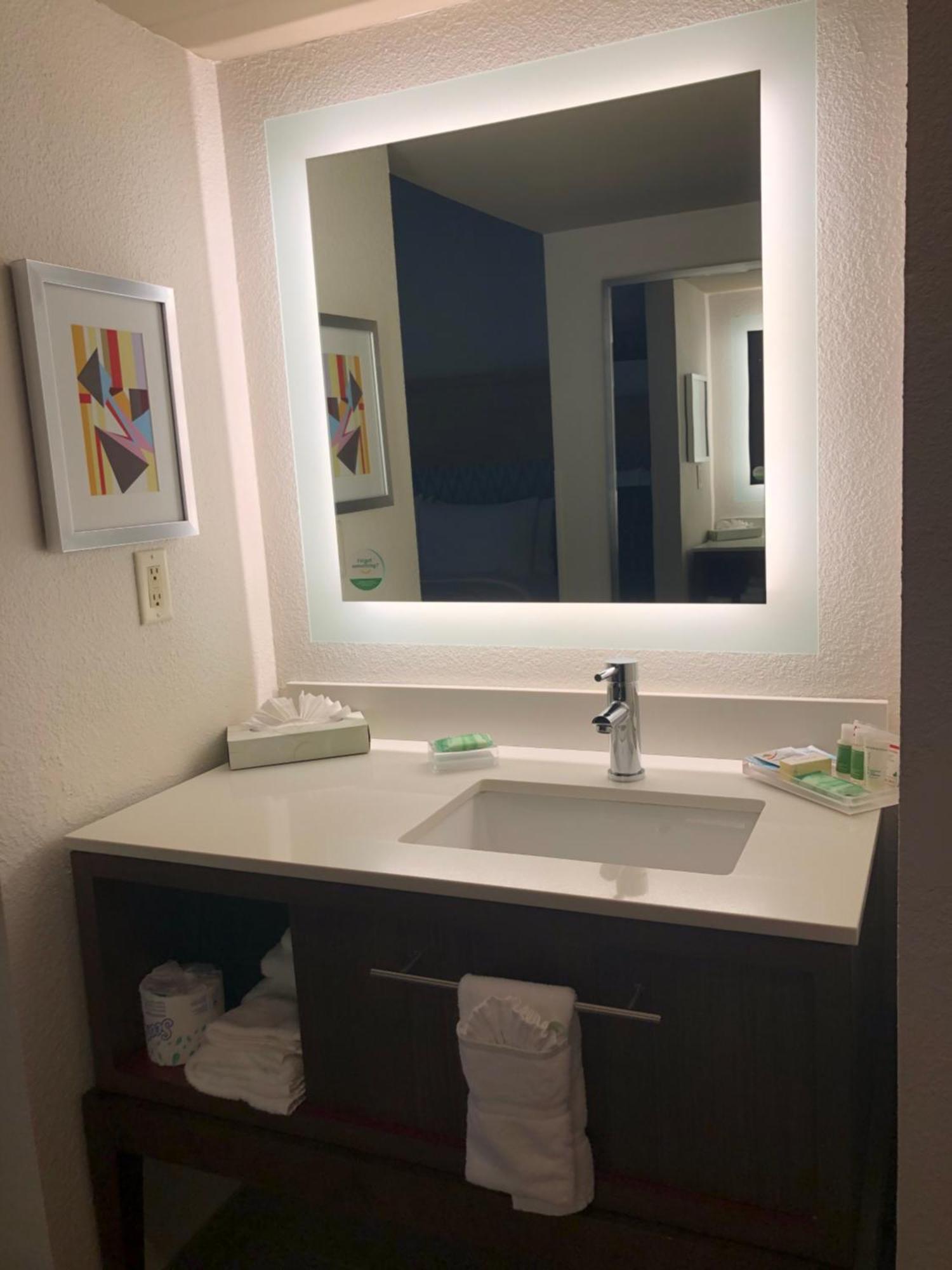 Holiday Inn Atlanta/Roswell By Ihg מראה חיצוני תמונה