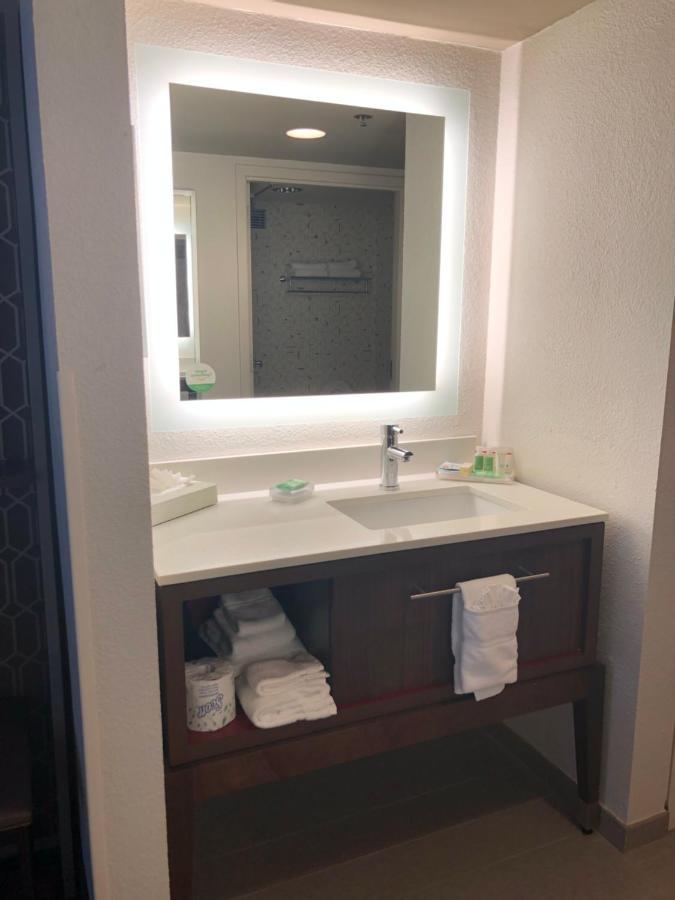 Holiday Inn Atlanta/Roswell By Ihg מראה חיצוני תמונה