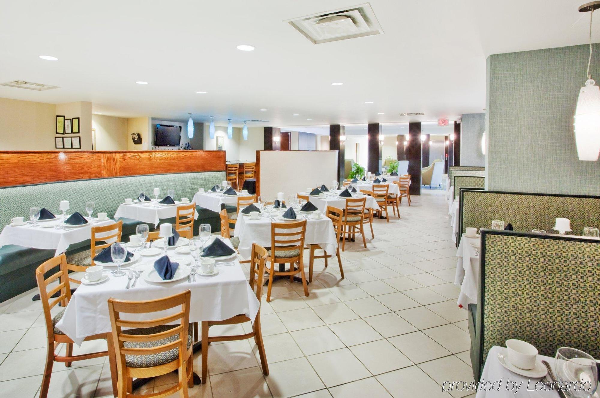 Holiday Inn Atlanta/Roswell By Ihg מראה חיצוני תמונה