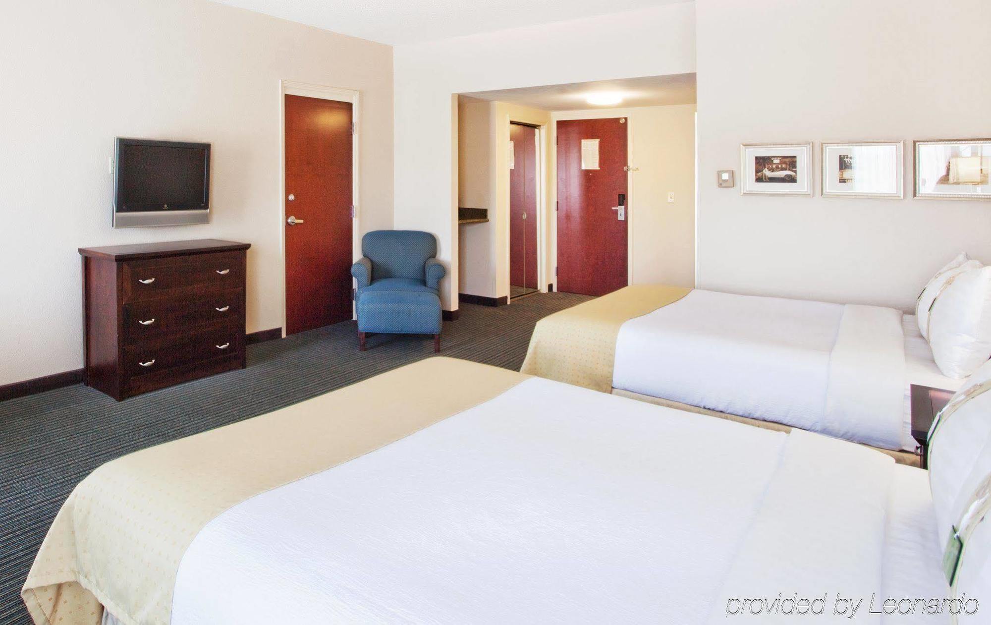 Holiday Inn Atlanta/Roswell By Ihg חדר תמונה