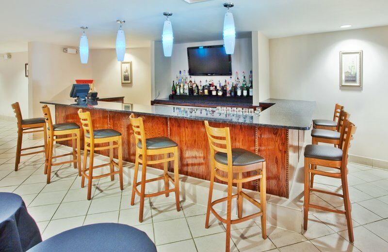 Holiday Inn Atlanta/Roswell By Ihg מראה חיצוני תמונה